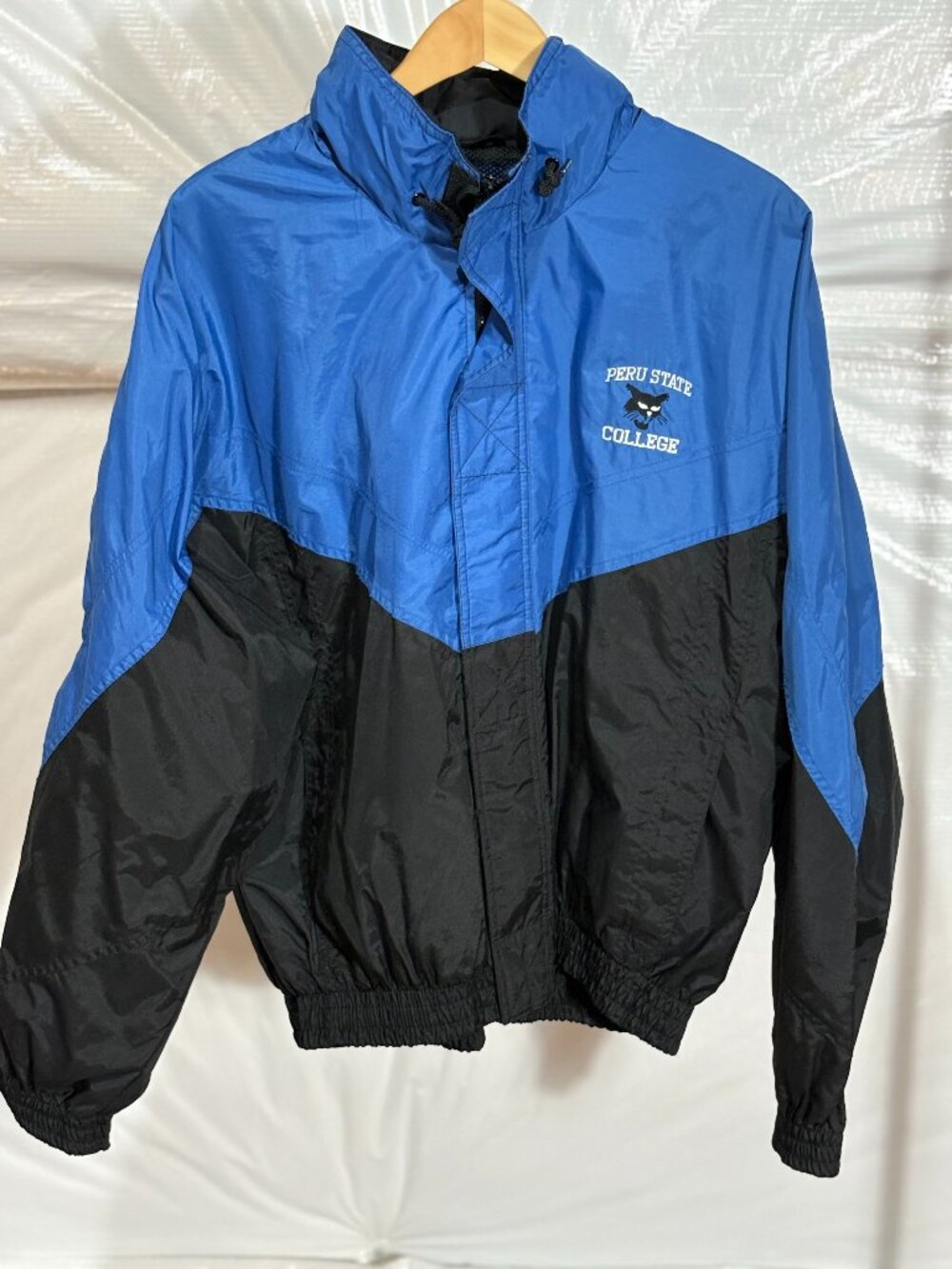 Vintage Peru State College Bobcats Windbreaker XL